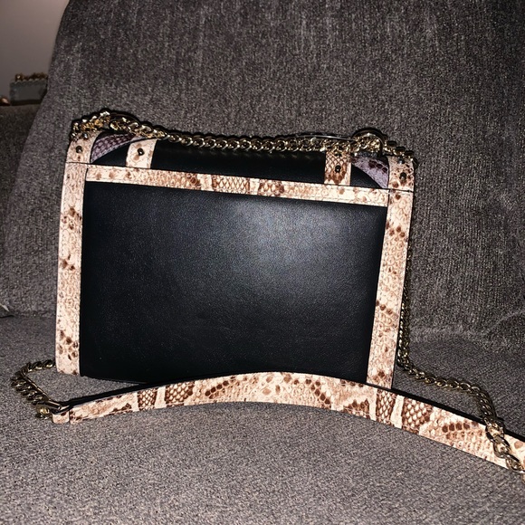 Brand new Michael Kors Purse - Picture 2 of 5